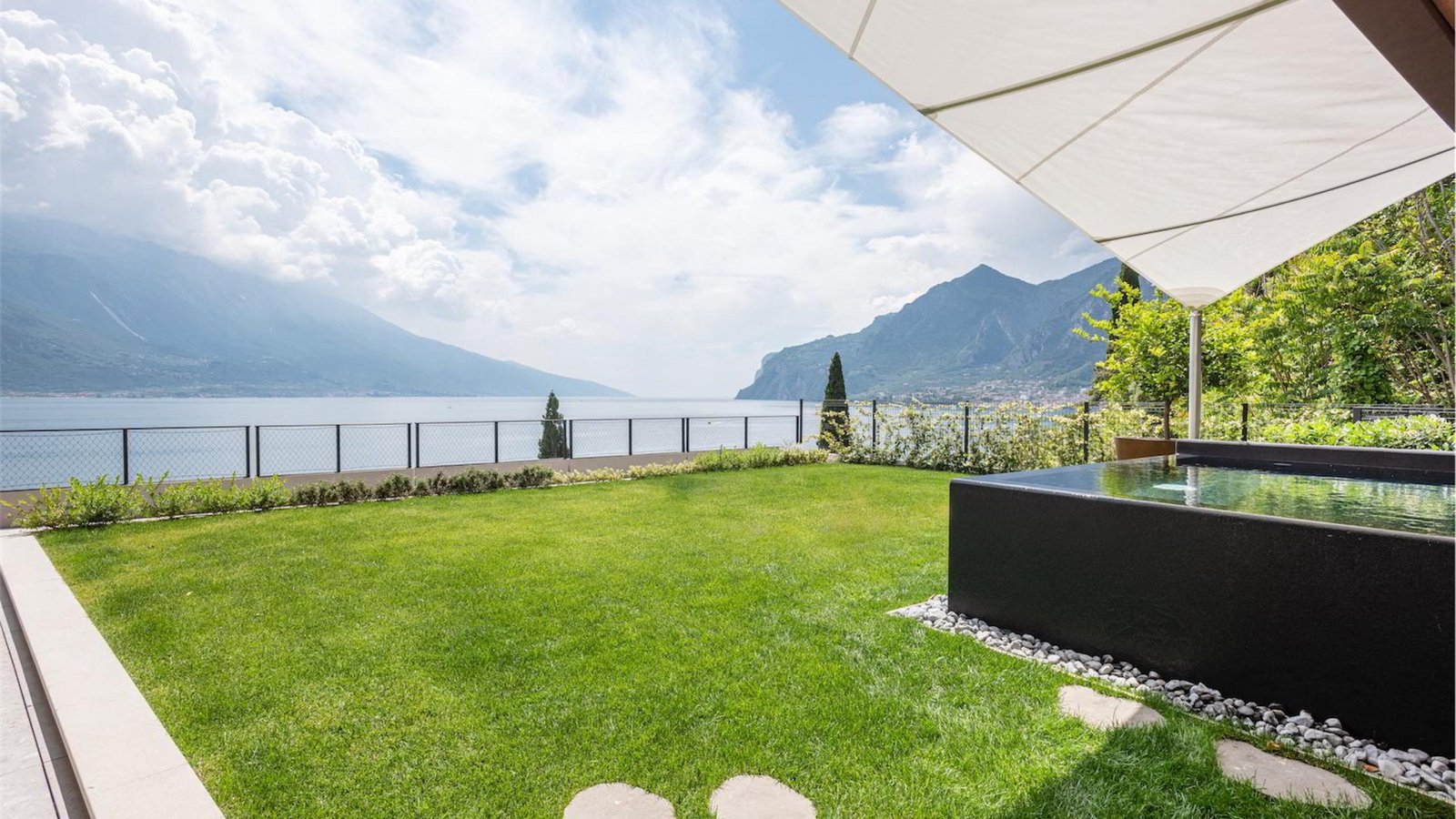 eala hotela garda lake view luxury resort