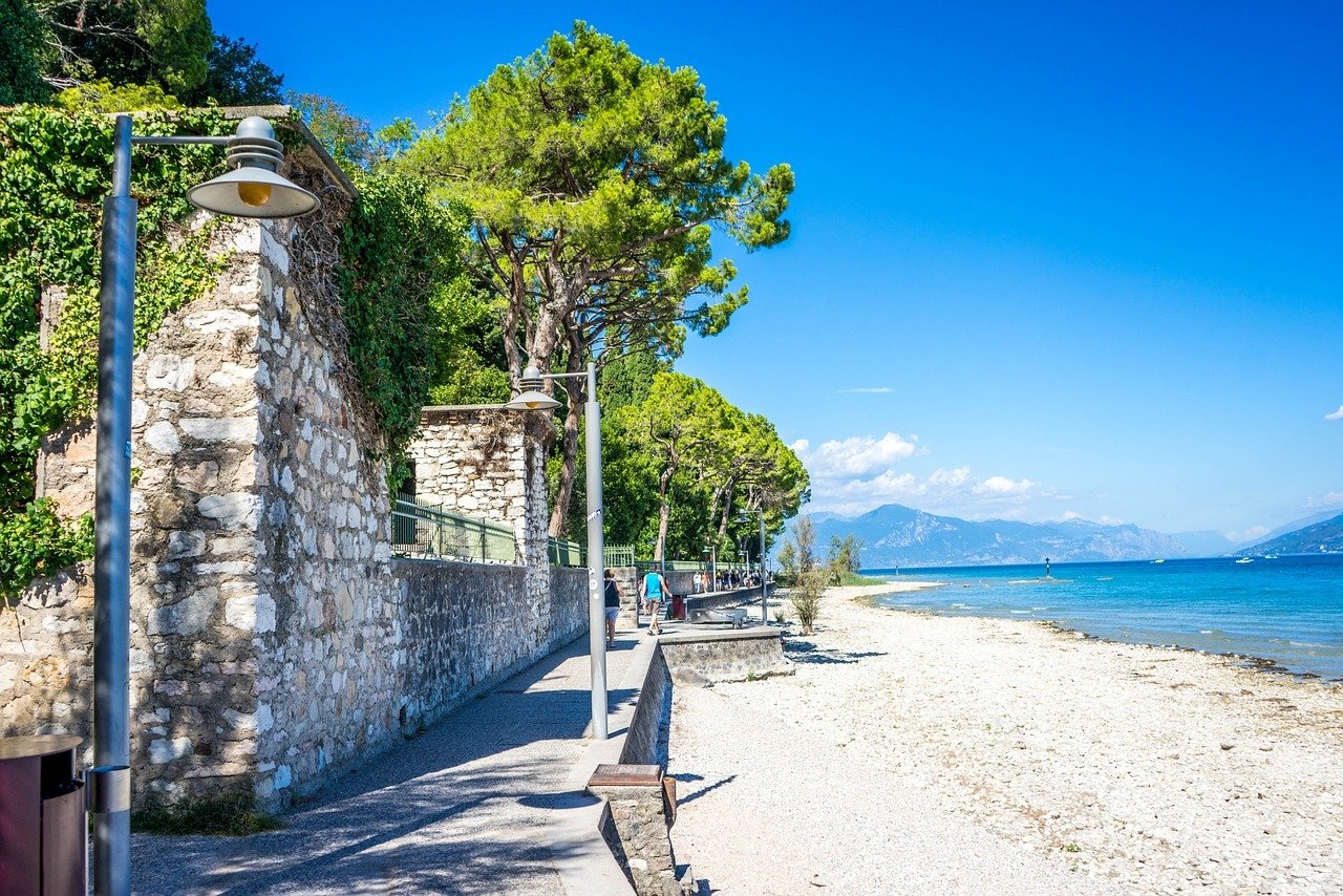 Sirmione beaches